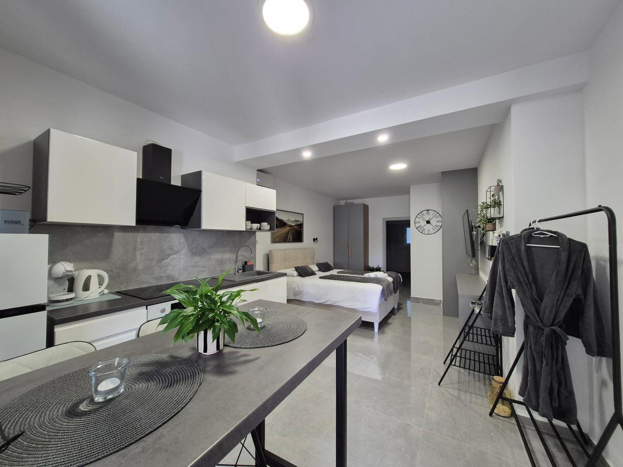 Apartament Cave With Free Parking Pula Zewnętrze zdjęcie